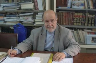 Φοινικικό αλφάβητο. Η αποκάλυψη του ψεύδους / Αντώνιος Αντωνάκος(οπτικοακουστικό)