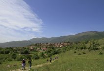 Επιστροφή στην ευλογημένη ελληνική γη!