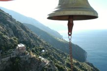 Εγερτήρια σαλπίσματα / Ευδοξία Αυγουστίνου*