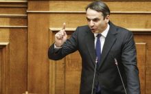 Για όλα όσα τα άσχημα και τα πολύ χειρότερα που θα έρθουν μελλοντικά, κύριος υπεύθυνος είναι ο τύπος που στηρίξατε με νύχια και με δόντια.